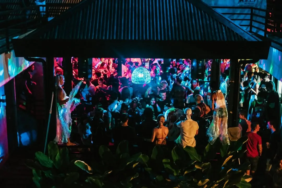 A packed night party at Siargao Bed & Brewery